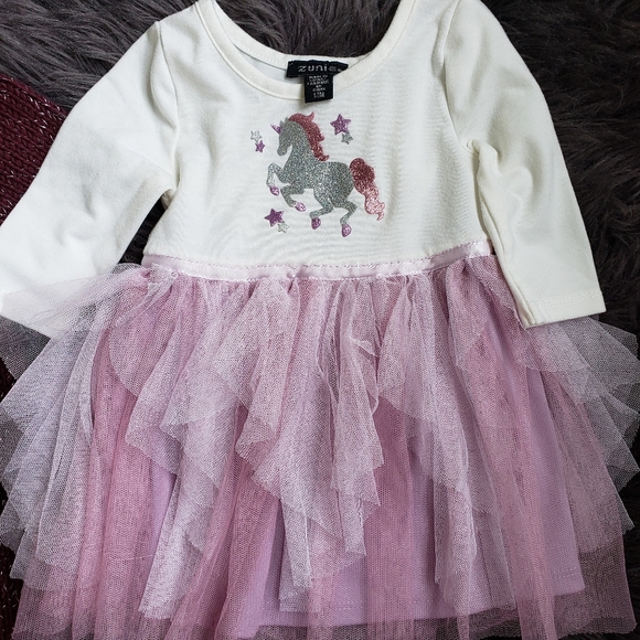 Lot of Baby Girl Dresses Clothes EUC Size 12 months - Picture 2 of 3